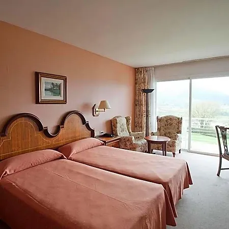 Hotell Riu Fluvia Olot